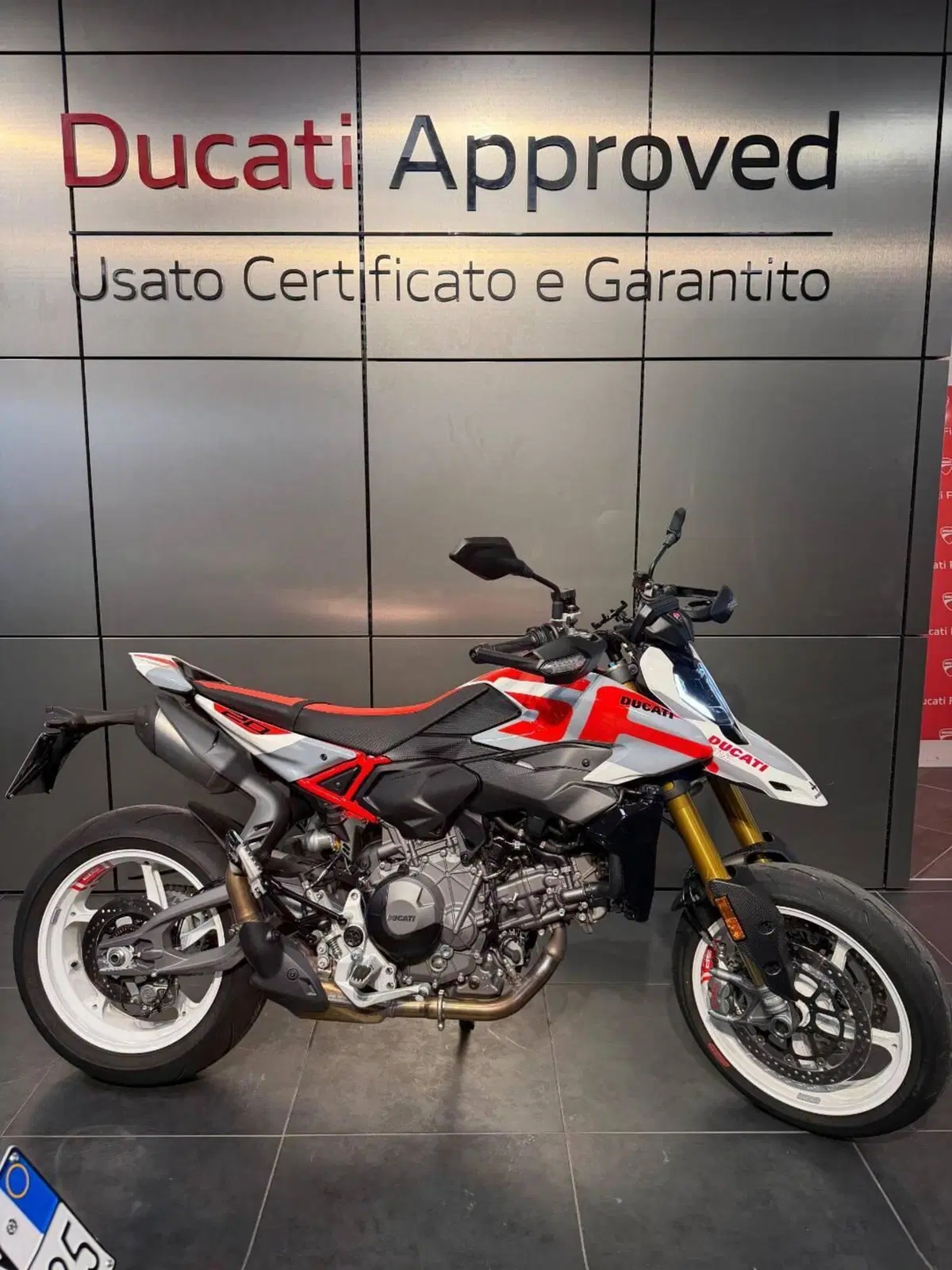 Ducati Hypermotard V2 SP (2026)