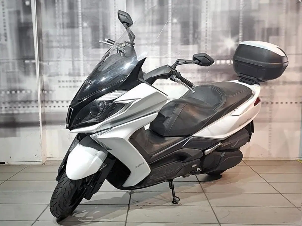 Kymco Downtown 350i ABS (2015 - 17) (4)