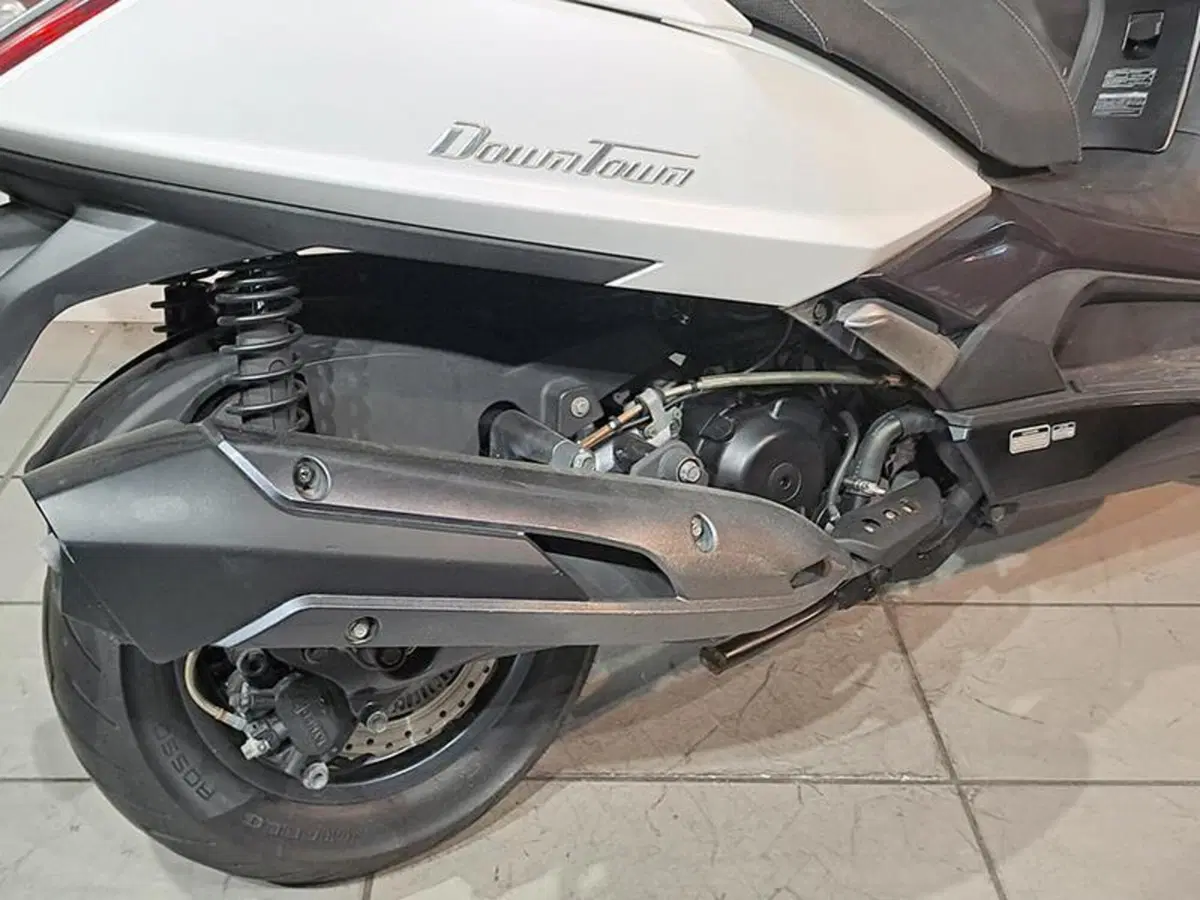 Kymco Downtown 350i ABS (2015 - 17) (6)