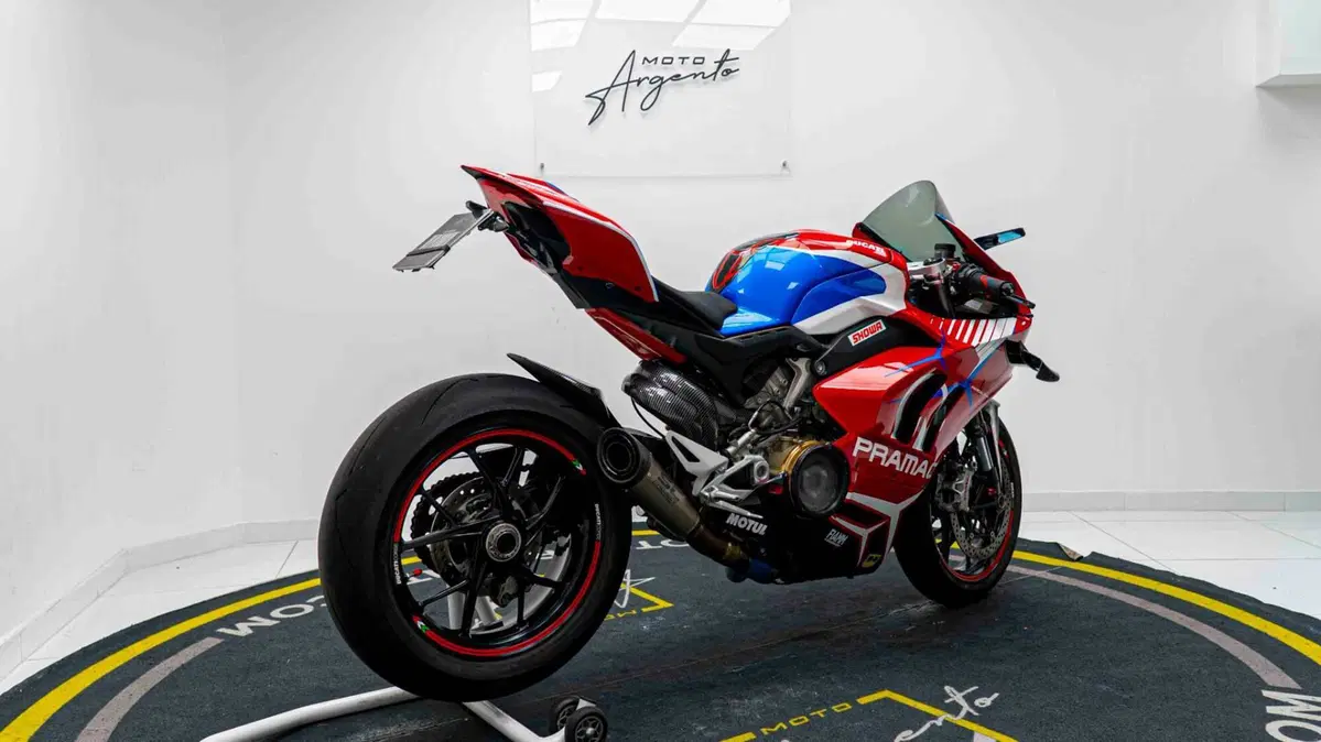 Ducati Panigale V4 1100 (2020) (9)
