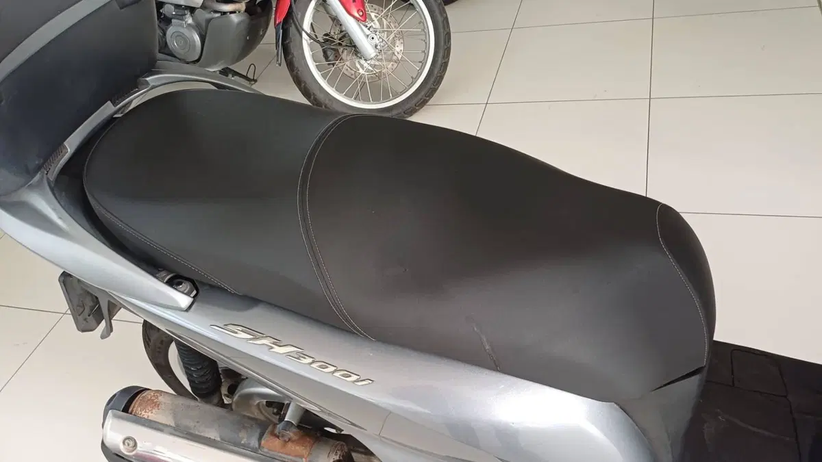 Honda SH 300 i (2011 - 14) (8)