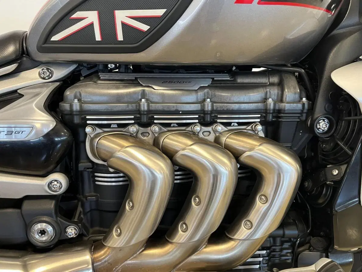 Triumph Rocket 3 GT (2019 - 20) (3)