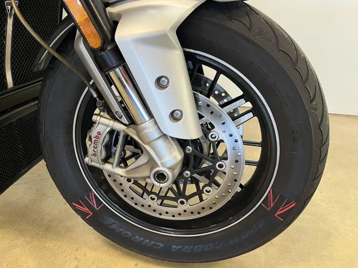 Triumph Rocket 3 GT (2019 - 20) (5)