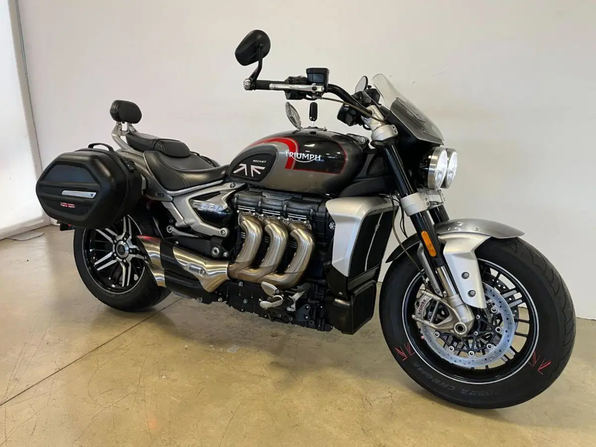 Triumph Rocket 3 GT (2019 - 20) (2)