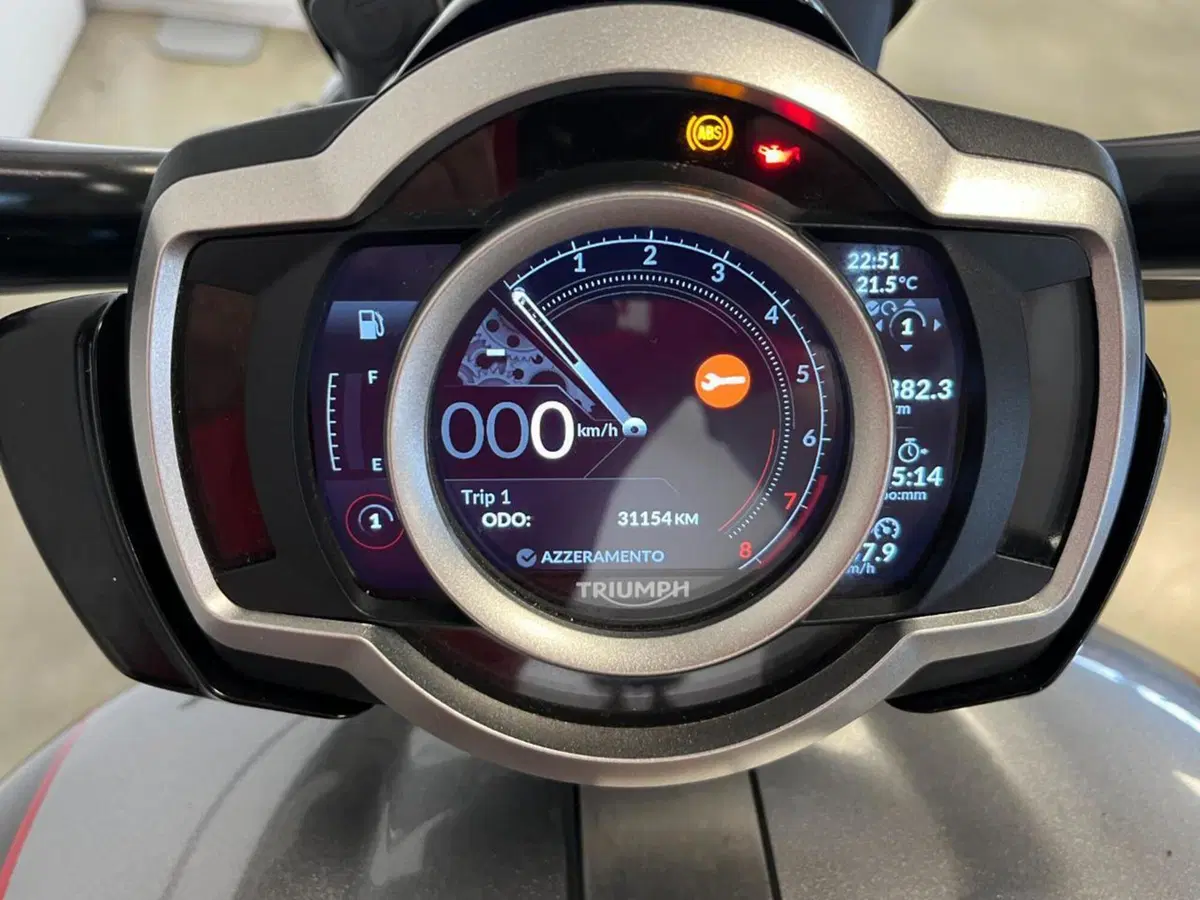 Triumph Rocket 3 GT (2019 - 20) (14)