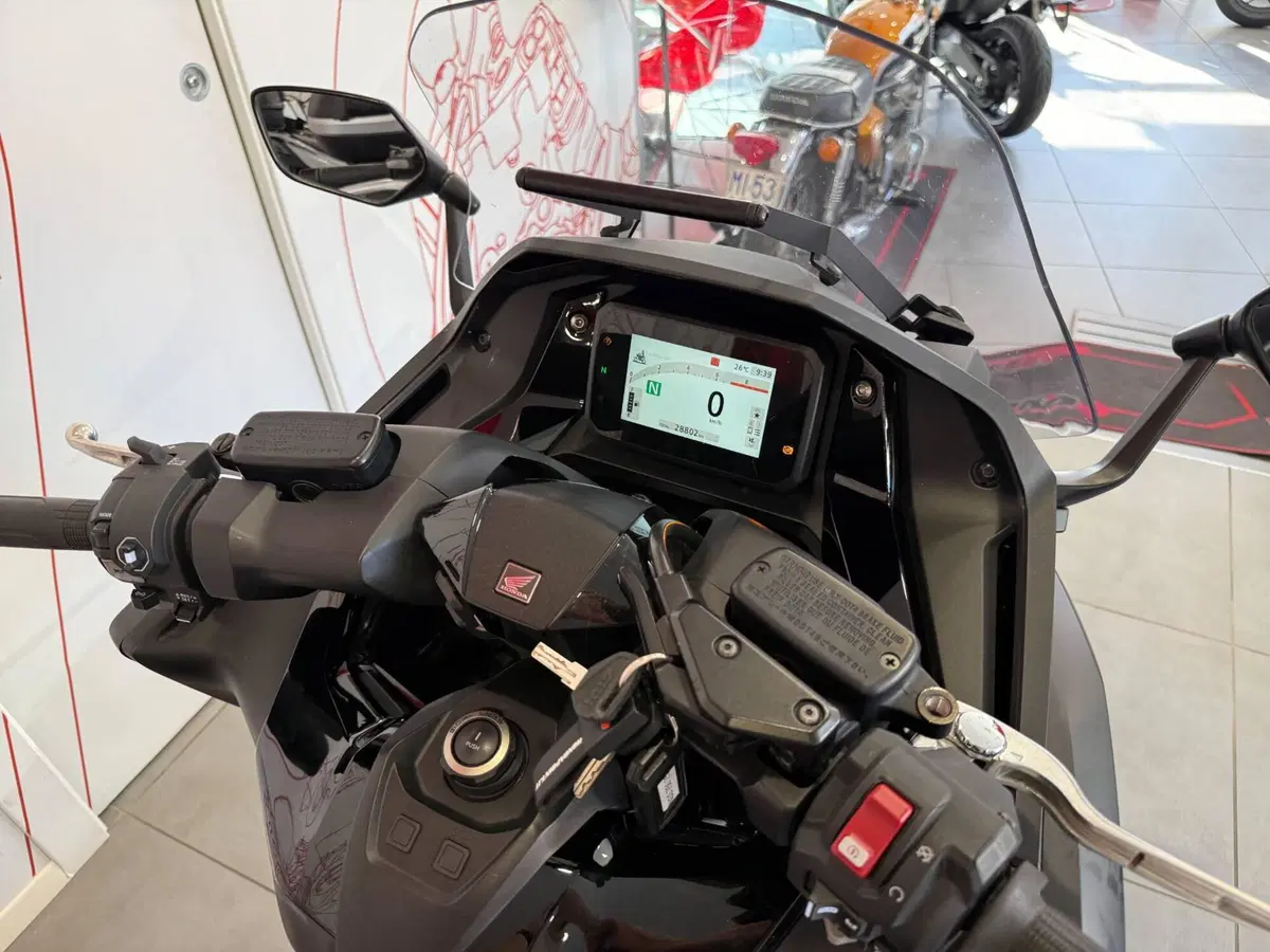 Honda Forza 750 (2025 - 26) (8)