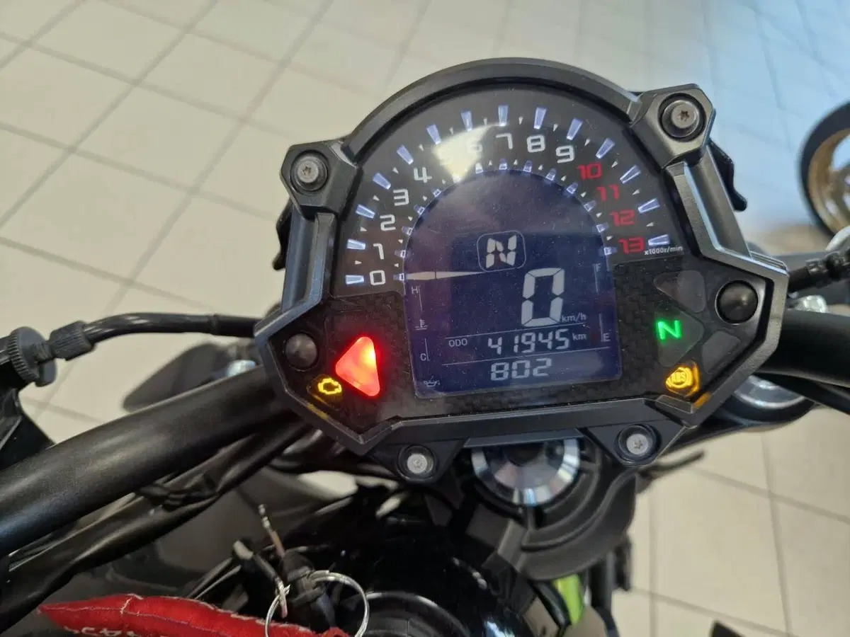 Kawasaki Z 650 (2017 - 19) (6)
