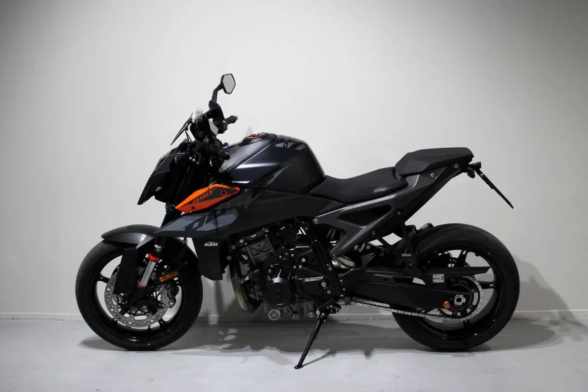 KTM 990 Duke (2024 - 26) (4)