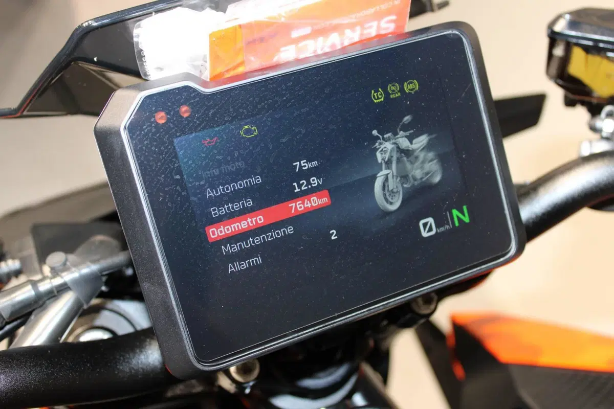 KTM 990 Duke (2024 - 26) (6)