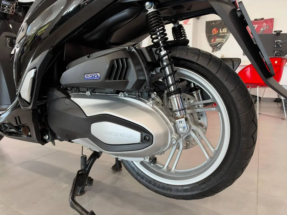 Honda SH 350 (2021 - 24) (12)