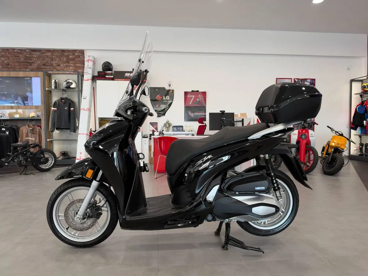 Honda SH 350 (2021 - 24) (3)