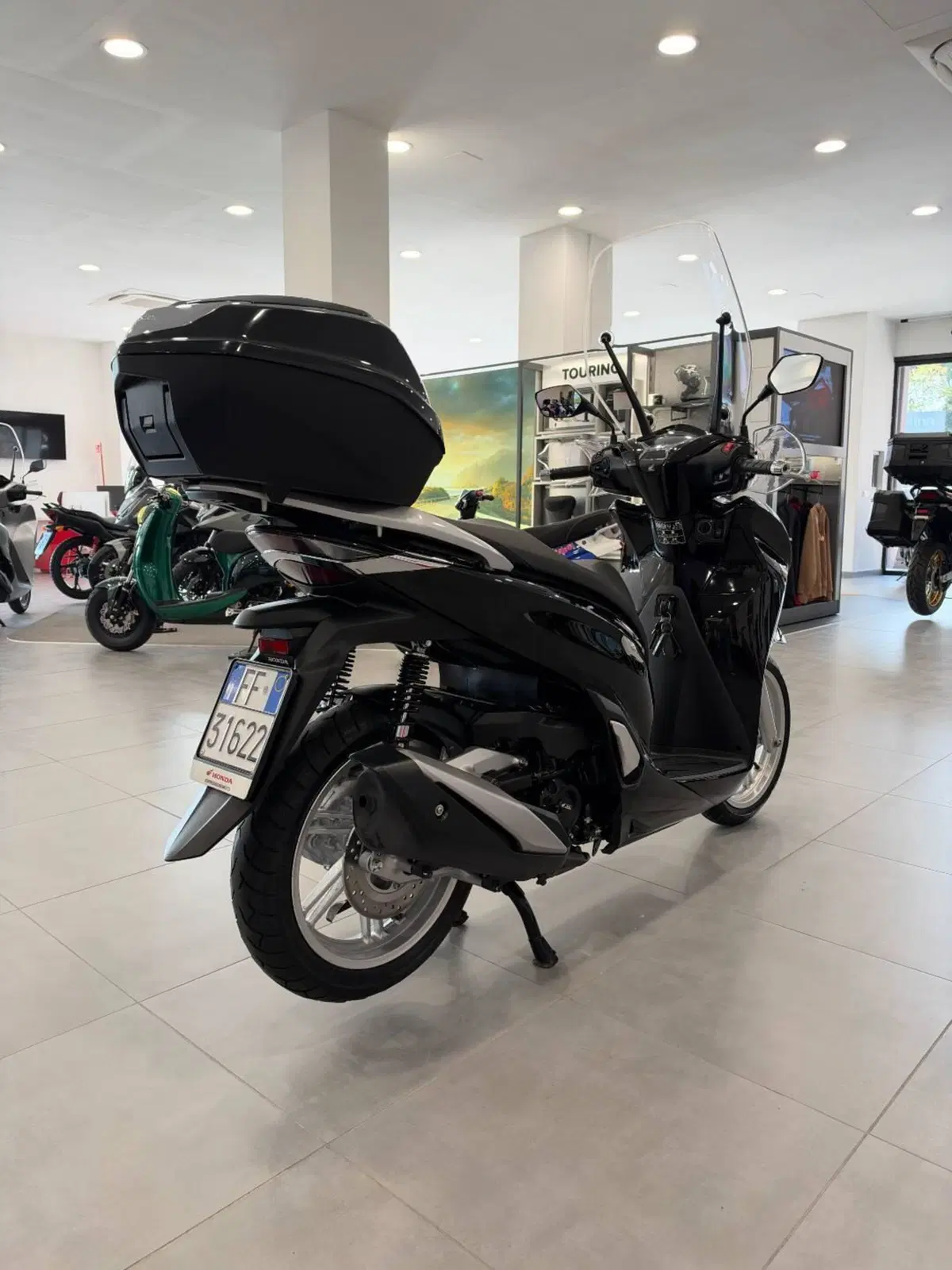 Honda SH 350 (2021 - 24) (8)