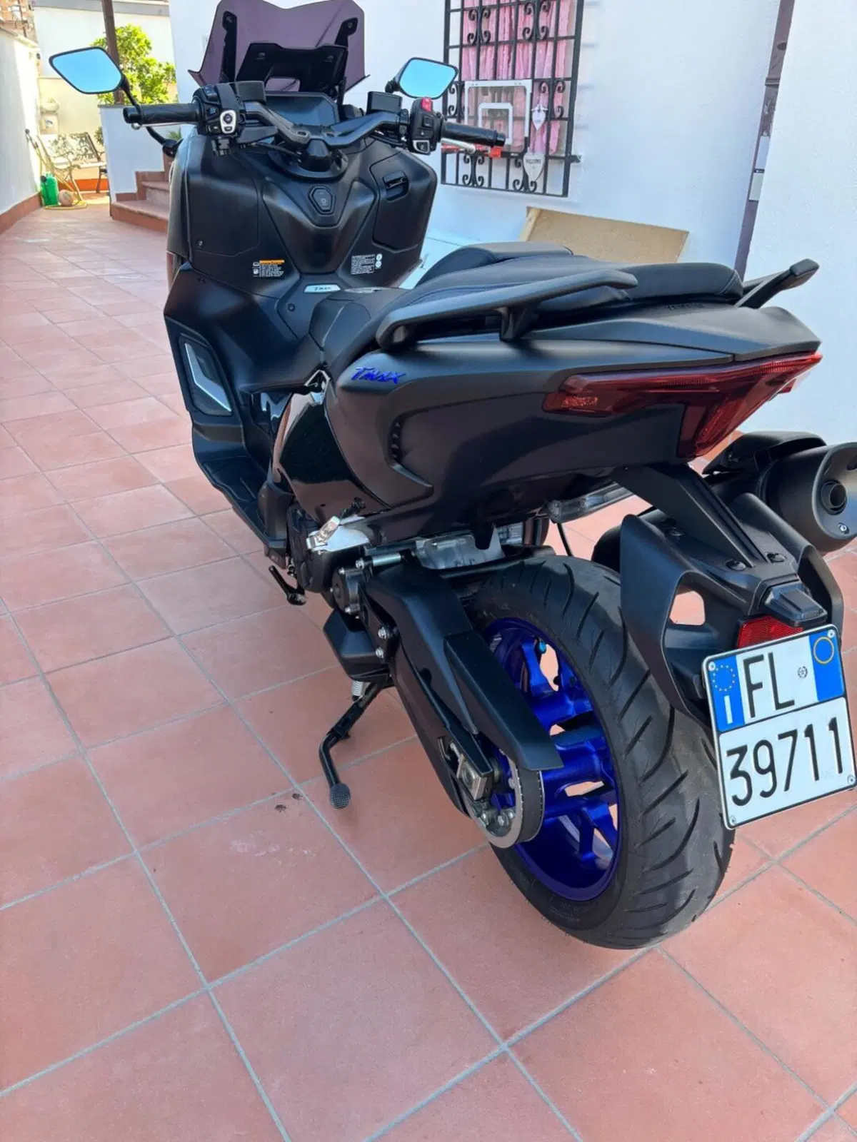Yamaha T-Max 560 (2022 - 24) (3)