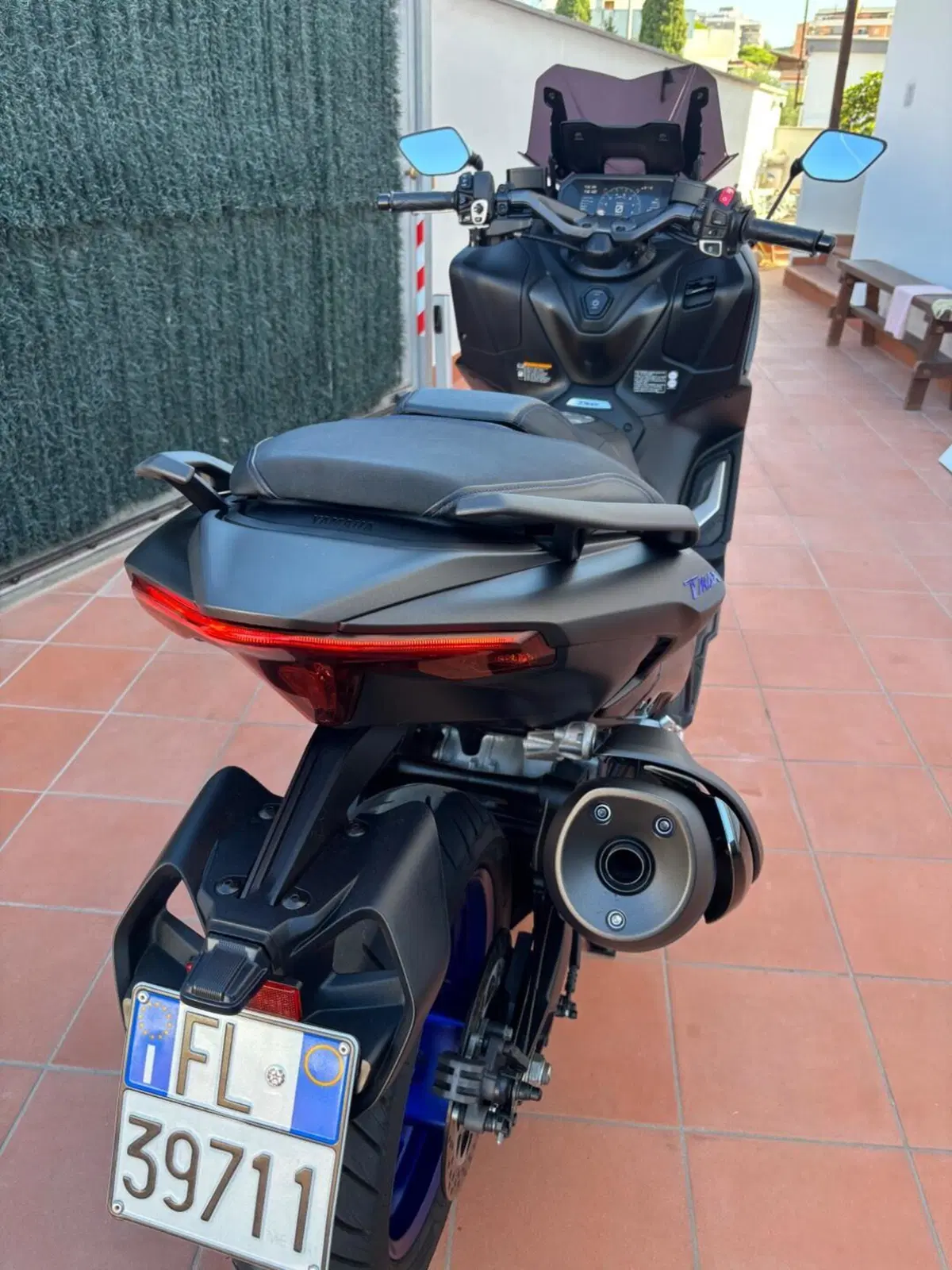 Yamaha T-Max 560 (2022 - 24) (7)