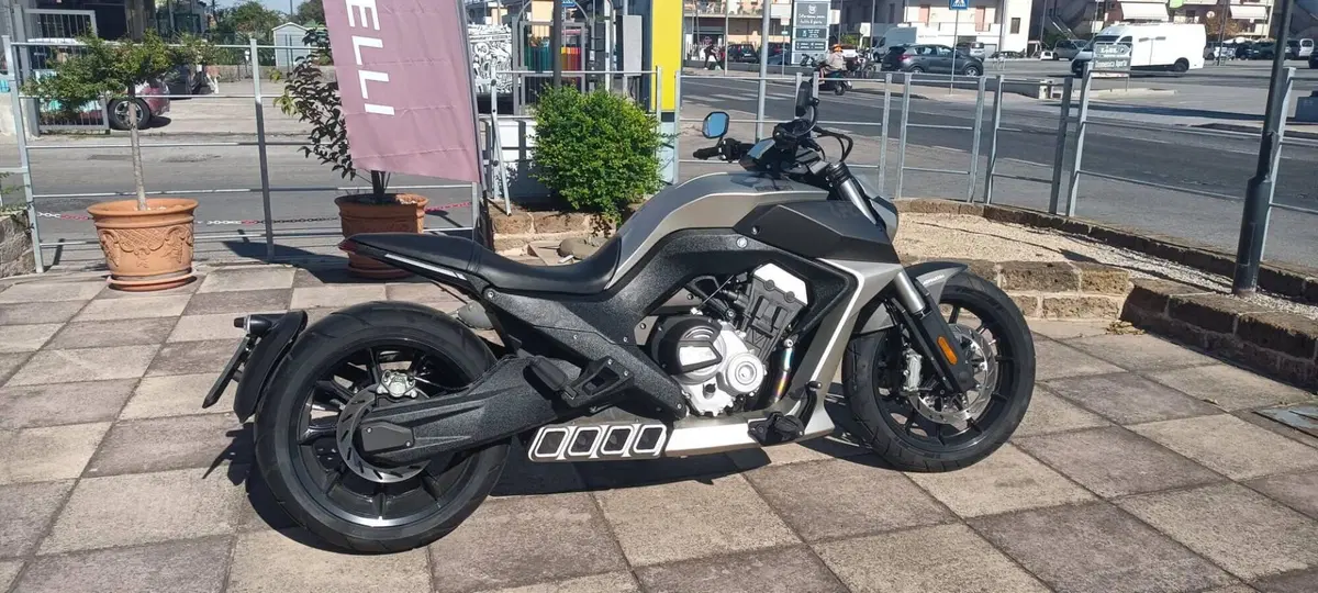 Benda Motorcycles LFC 700 (2024 - 26) (5)