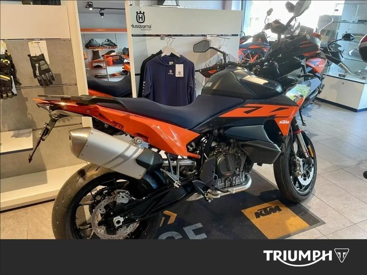 KTM 890 SMT (2026) (3)