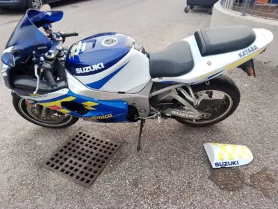 Suzuki GSX-R1000 (2006 - 08) usata