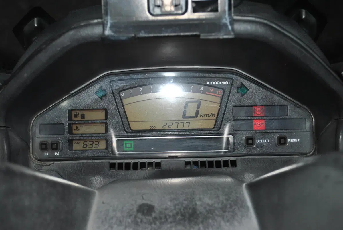 Suzuki Burgman AN 650 Executive ABS (2006 - 12) (6)