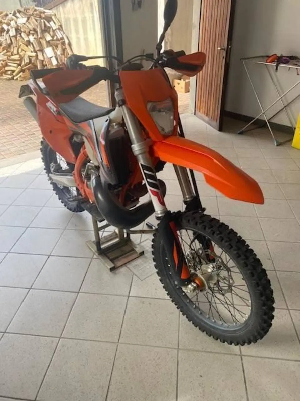 KTM 300 EXC E TPI (2019) (2)