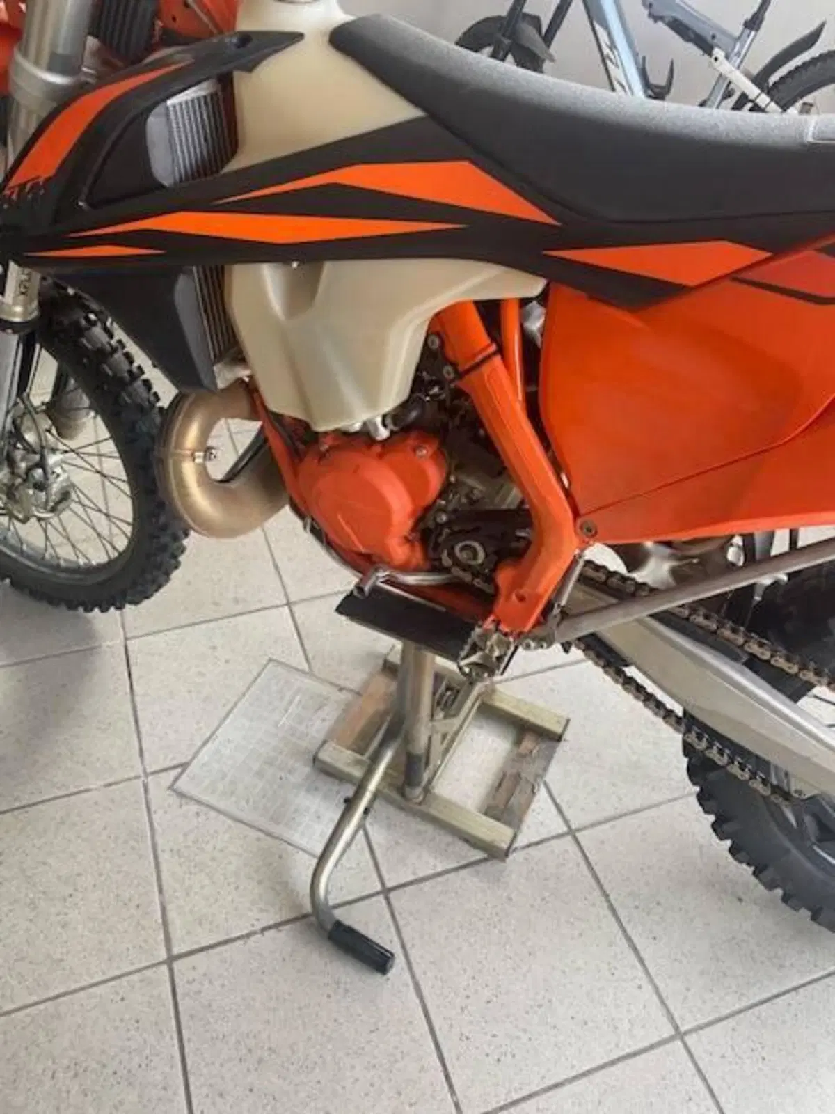 KTM 300 EXC E TPI (2019) (4)