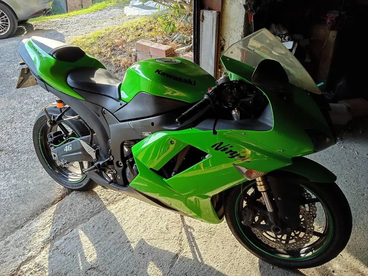 Kawasaki Ninja 600 ZX-6R (2007 - 08) (5)