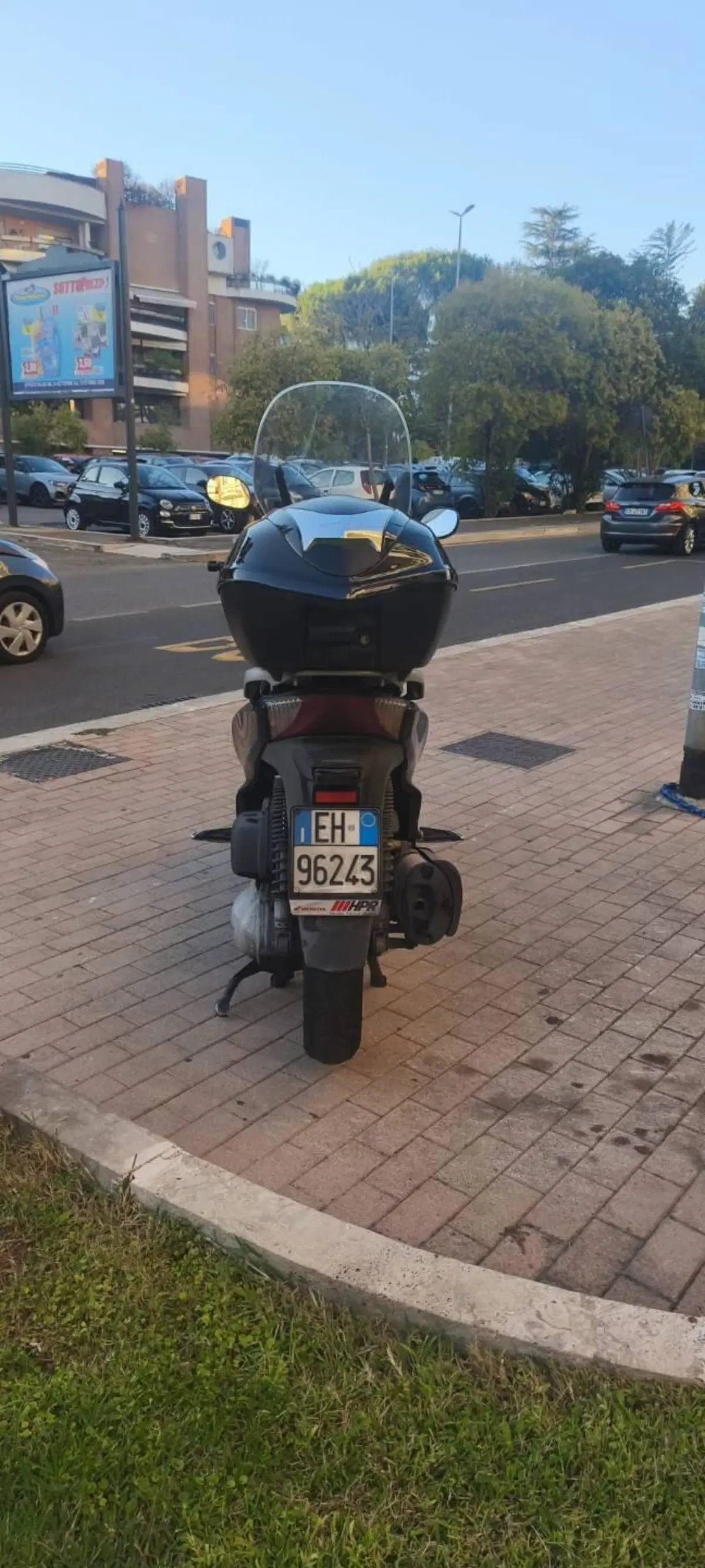 Honda SH 300 i Sport ABS (2018 - 20) (6)