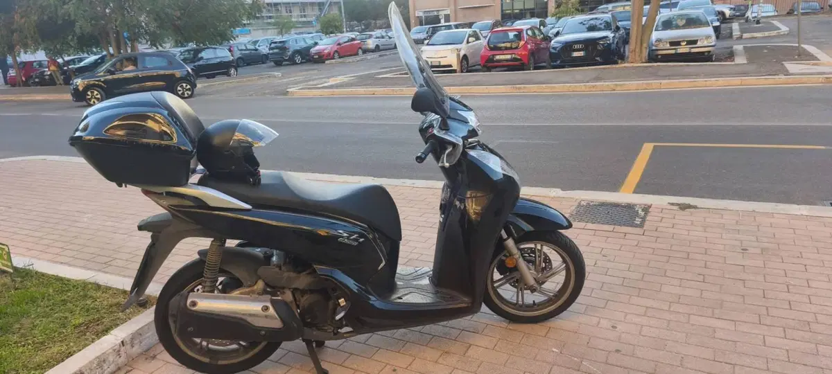 Honda SH 300 i Sport ABS (2018 - 20)