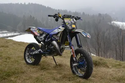 Yamaha YZ 125 (2017) usata