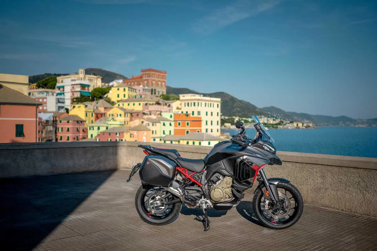 Multistrada Grand Tour: cosa c'è di serie e perché fa gola? (8)