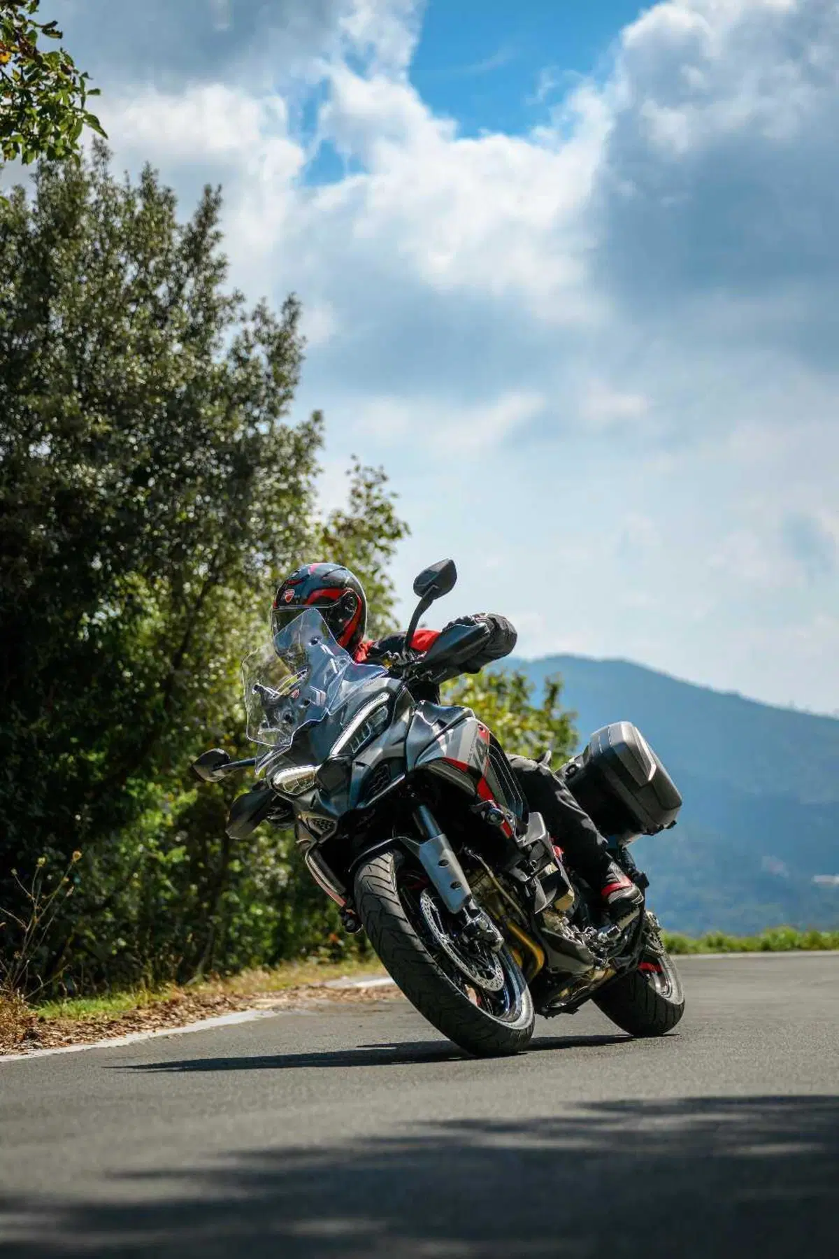 Multistrada Grand Tour: cosa c'è di serie e perché fa gola? (10)