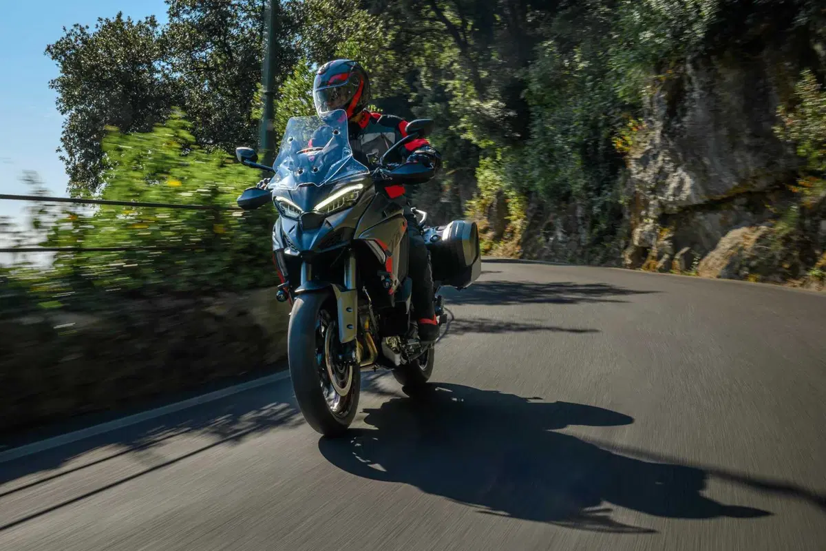 Multistrada Grand Tour: cosa c'è di serie e perché fa gola? (15)