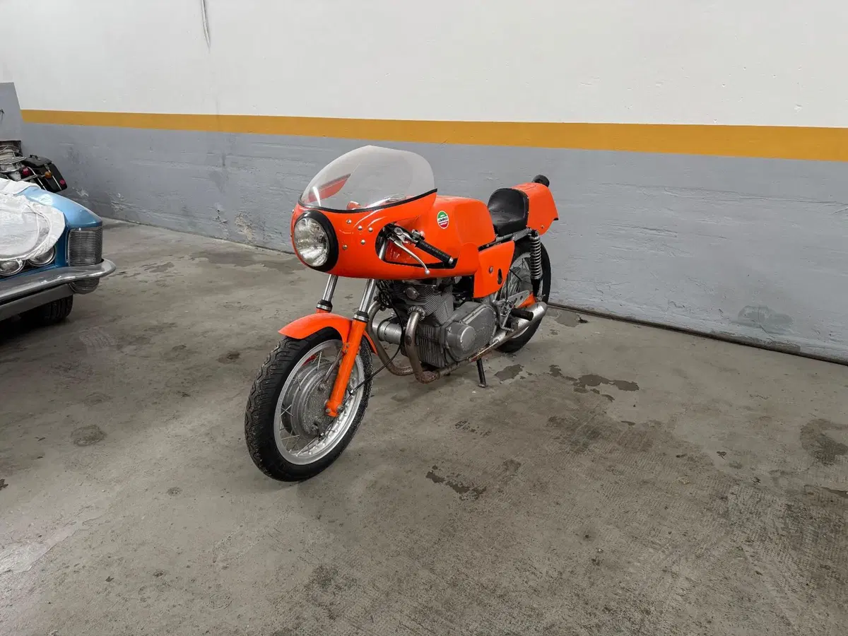 Laverda Sfc 750