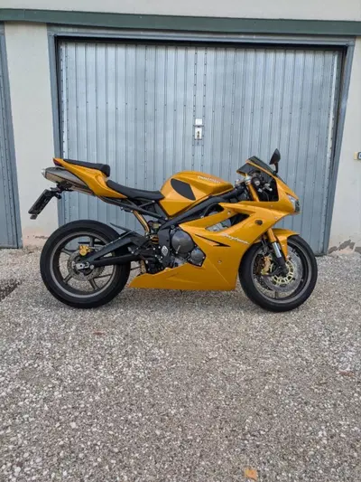 Triumph Daytona 675 (2006 - 08) usata
