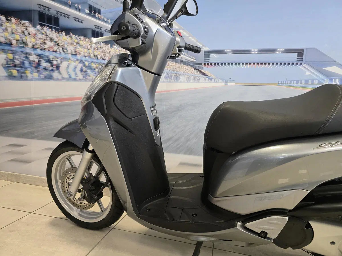 Honda SH 300 i (2011 - 14) (7)