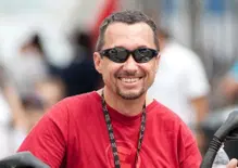 Loris Reggiani, cuore immenso: mette all’asta la sua Aprilia RS 250 per Emergency