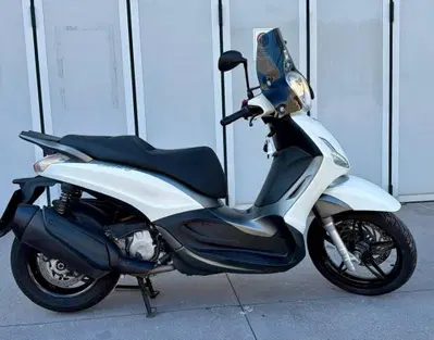 Piaggio Beverly 350 Police ABS-ASR (2018 - 20) usata