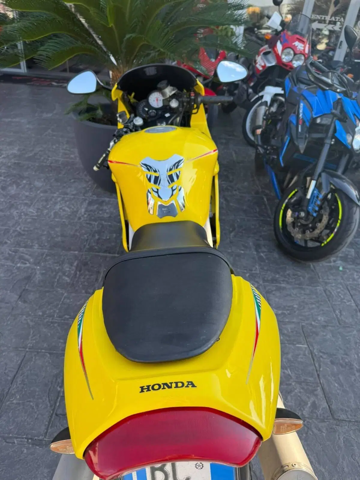 Honda VTR 1000 F Firestorm (2001 - 07) (4)