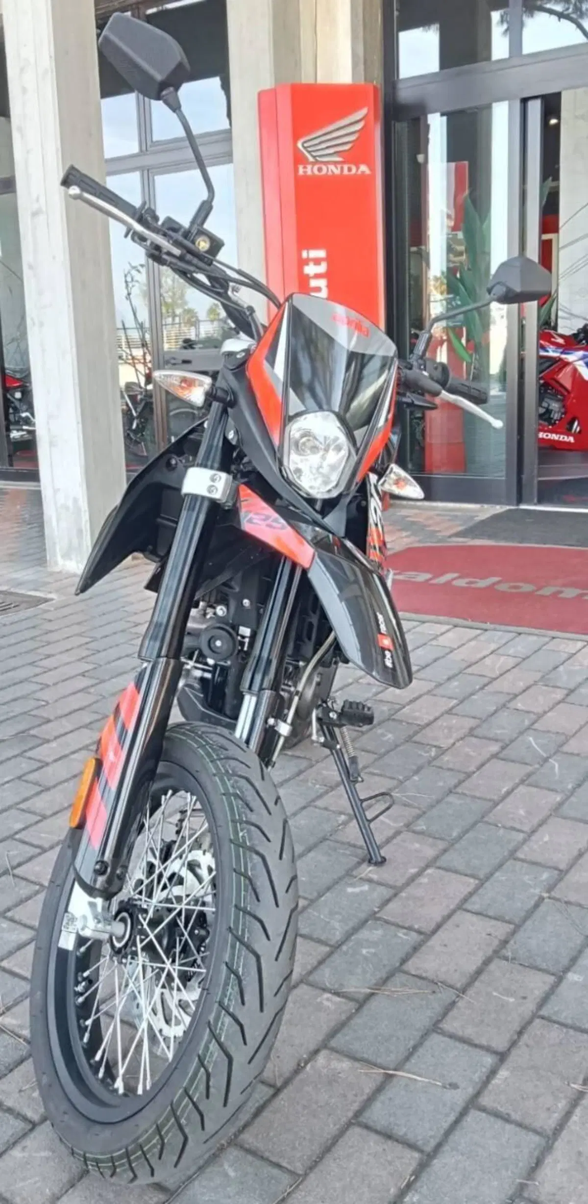 Aprilia SX 125 (2021 - 24) (4)