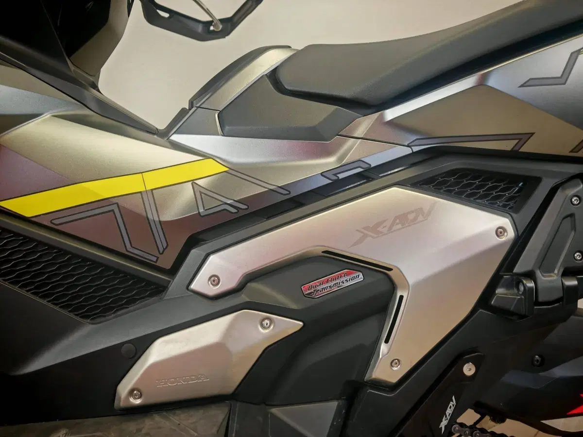 Honda X-ADV 750 DCT Gravel (2021 - 24) (4)