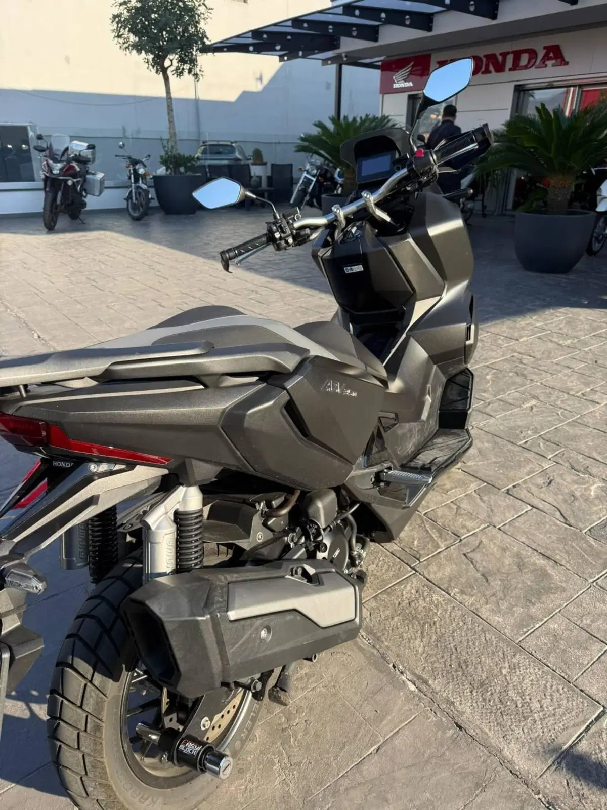 Honda ADV 350 (2022 - 24) (4)