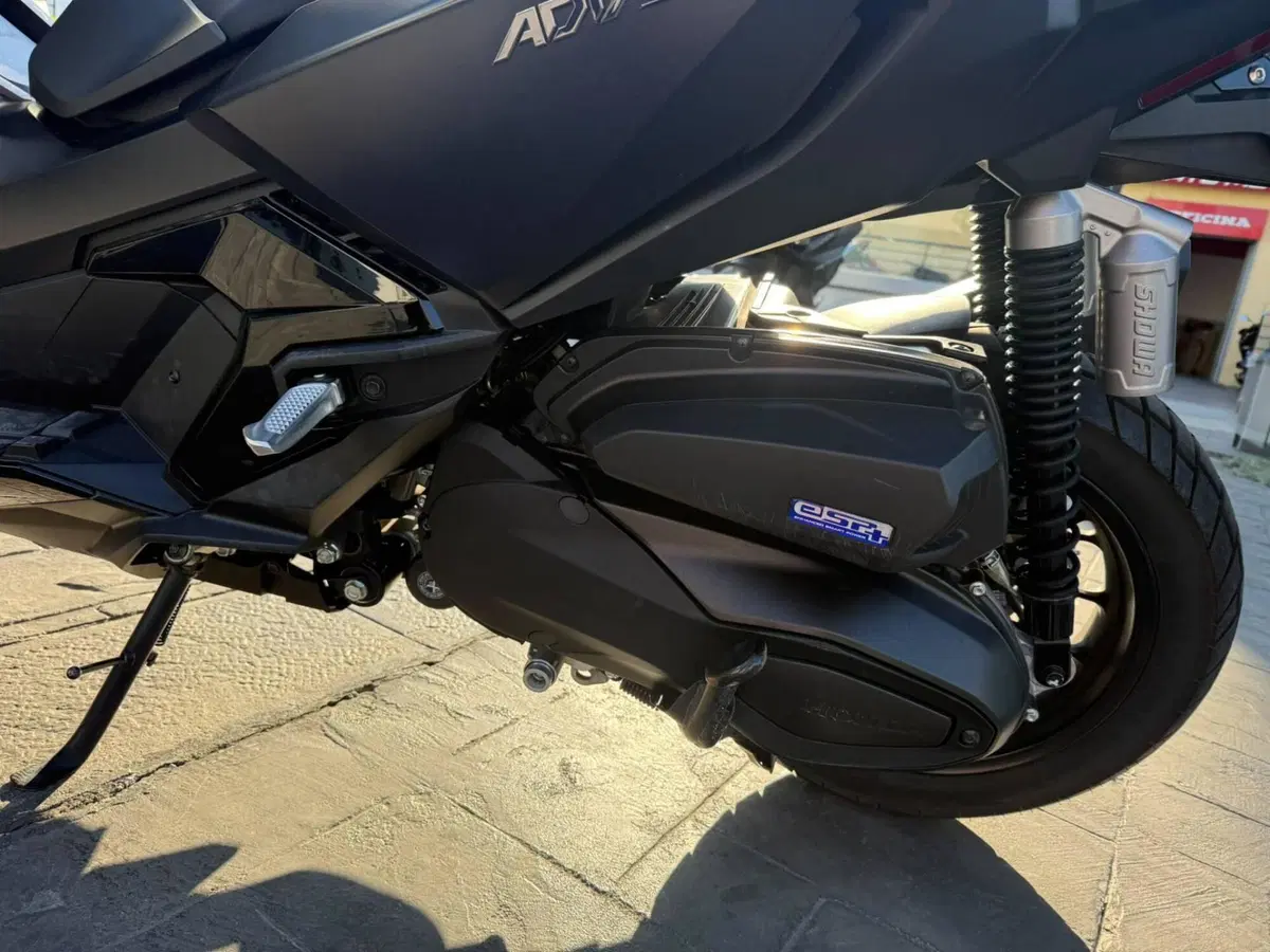 Honda ADV 350 (2022 - 24) (5)