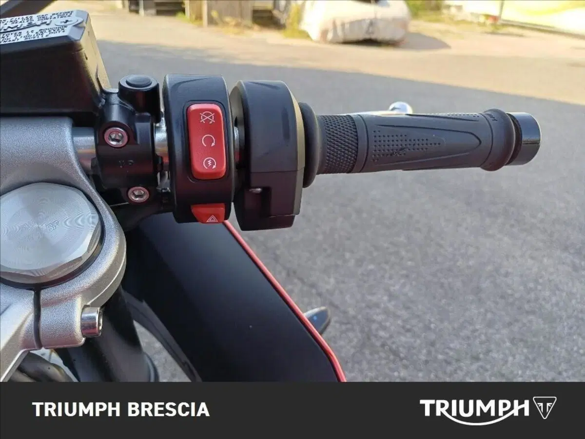Triumph Daytona 660 (2024 - 26) (10)