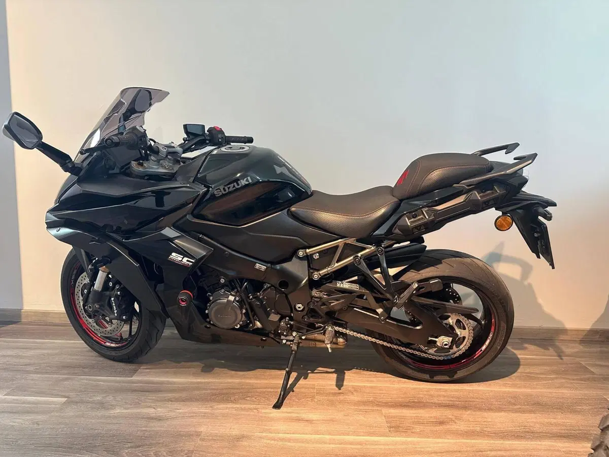 Suzuki GSX-S1000GT (2022 - 24) (4)