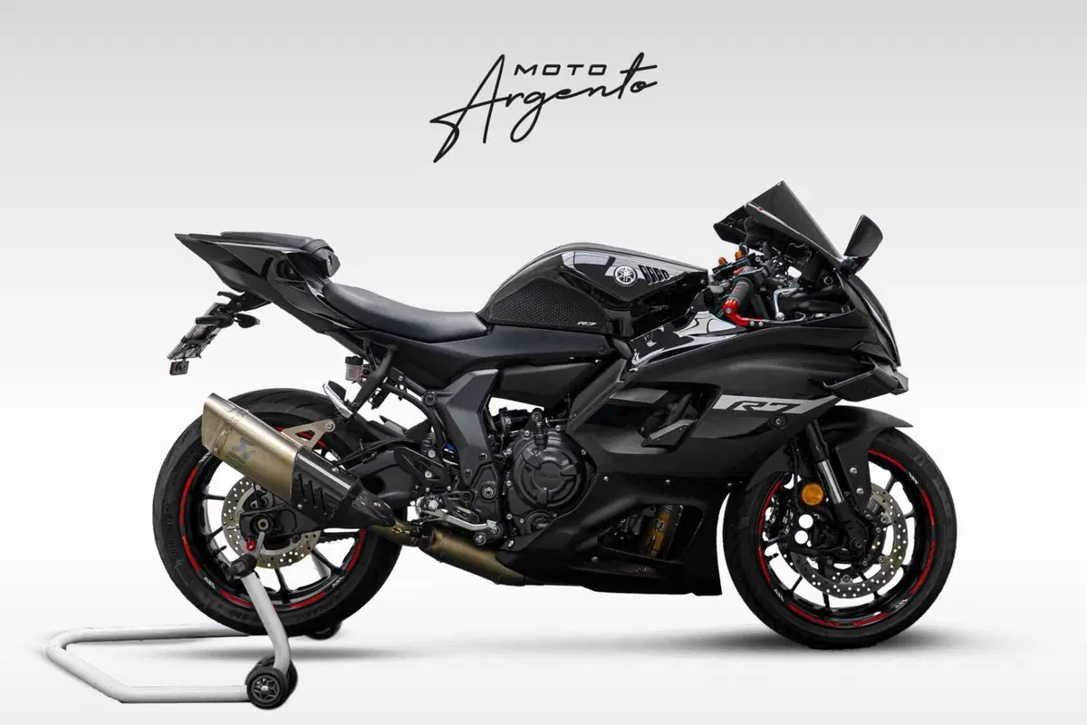 Yamaha YZF R7 (2021 - 25)