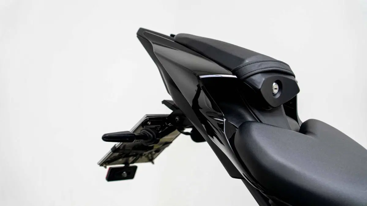 Yamaha YZF R7 (2021 - 25) (19)