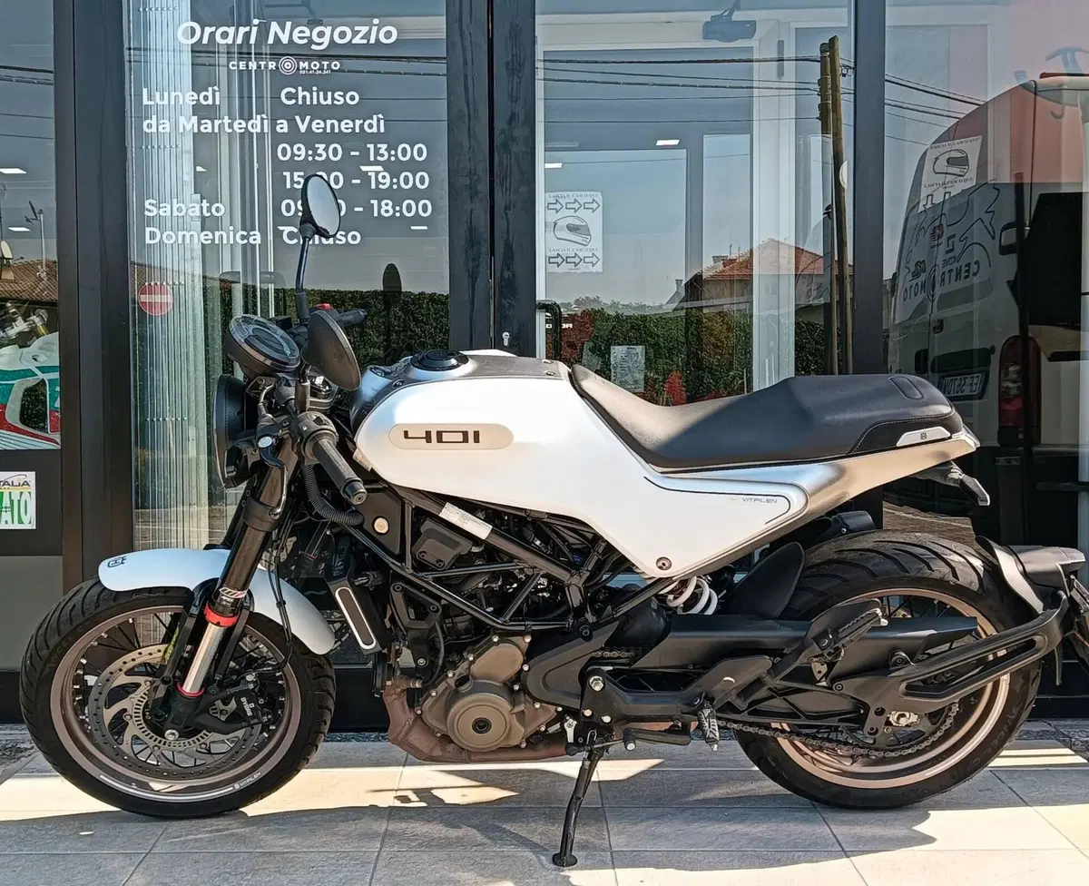 Husqvarna Vitpilen 401 (2021 - 23) (4)