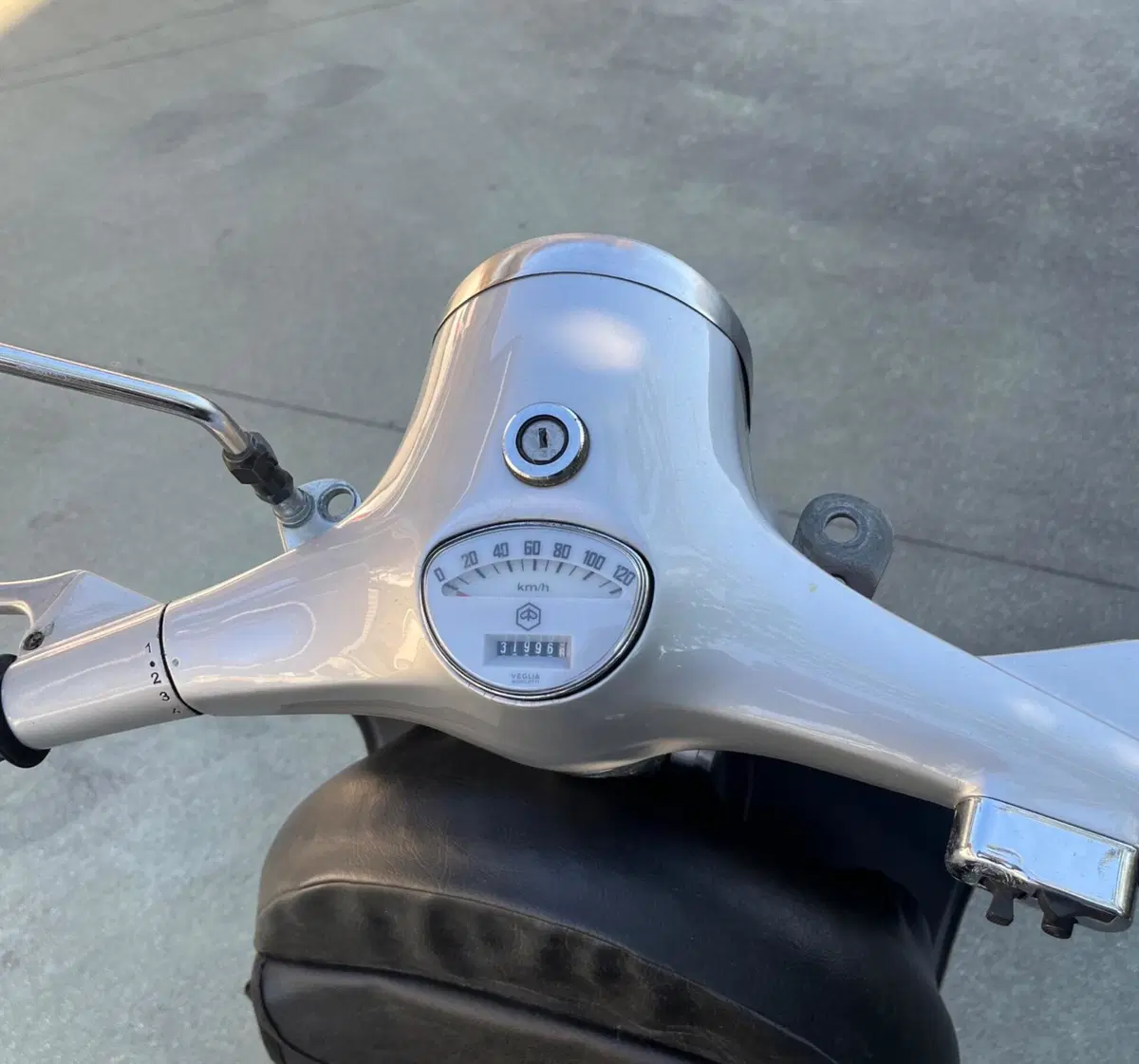 Piaggio Vespa 125 Primavera ET3 (2)