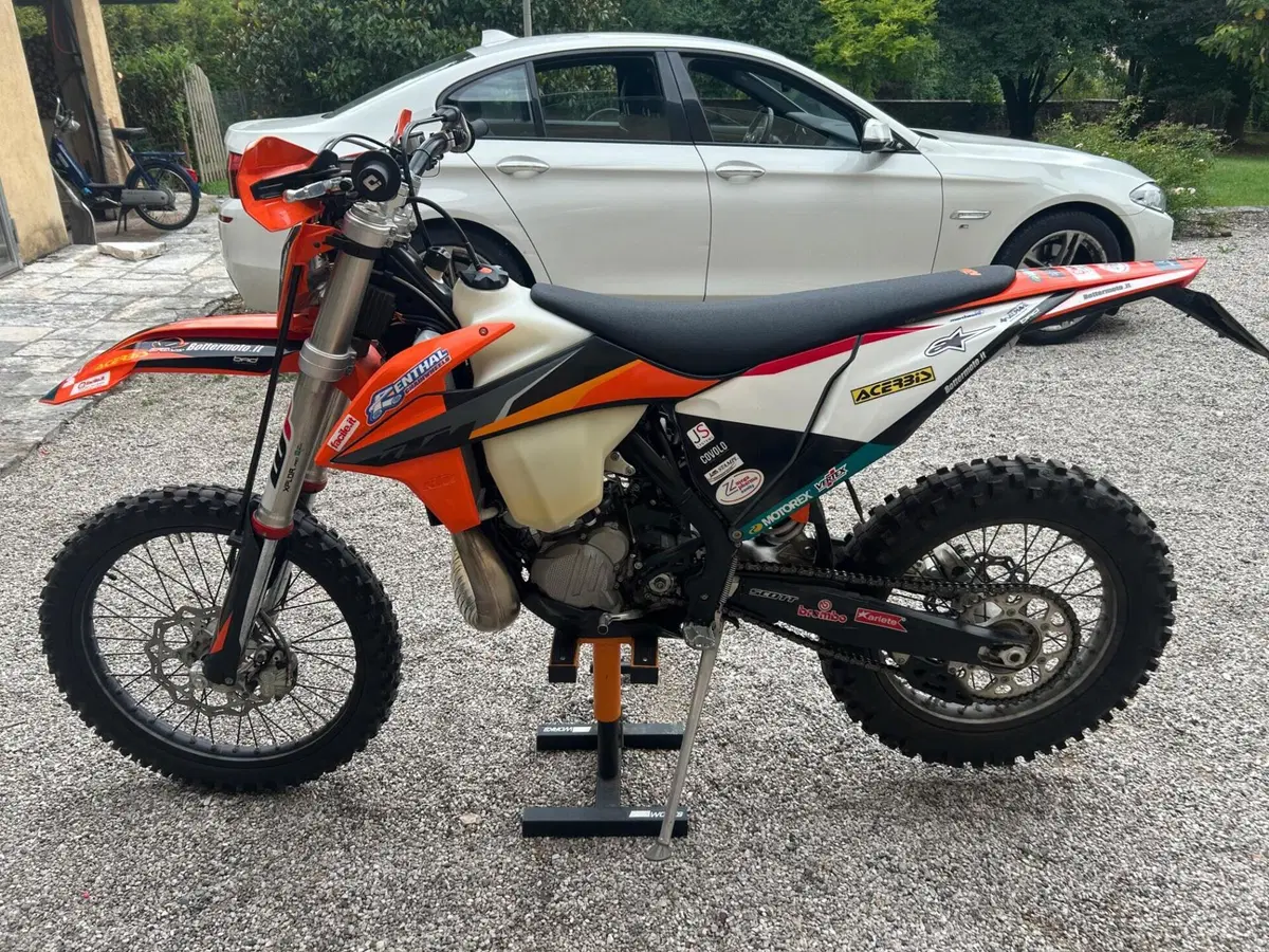 KTM 300 EXC E TPI (2021) (2)