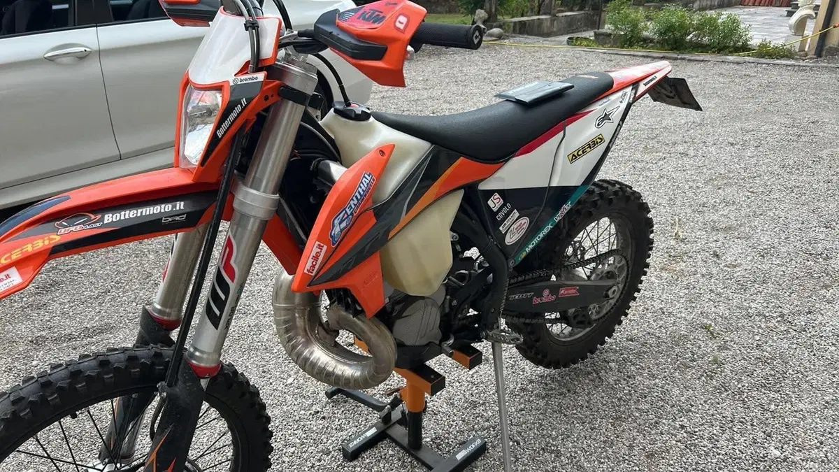 KTM 300 EXC E TPI (2021) (8)