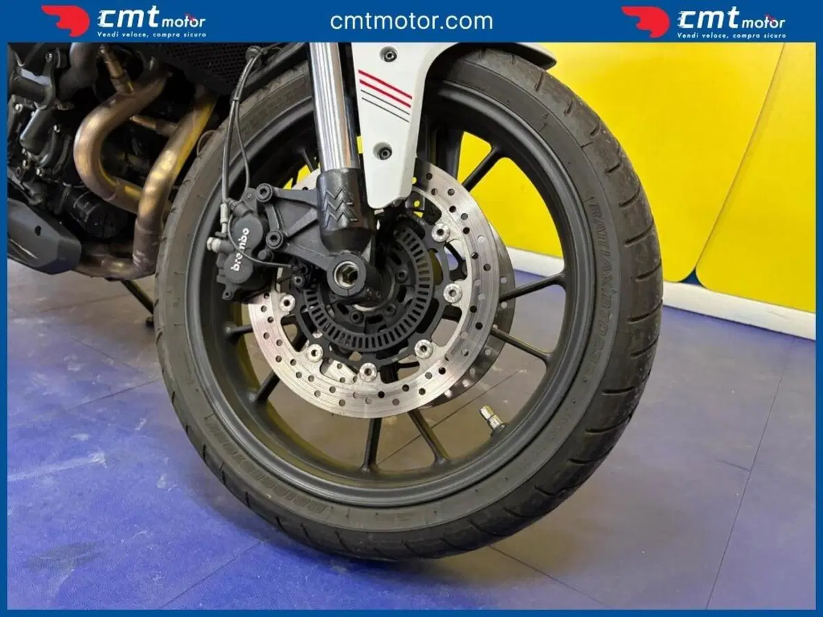 Moto Morini SEIEMMEZZO STR (2022 - 26) (8)